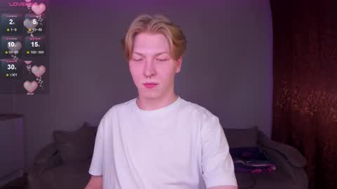 Snapshot of themikesever chatting on 03-16-26, 11:58 Sever online show from 03-16-26, 11:58