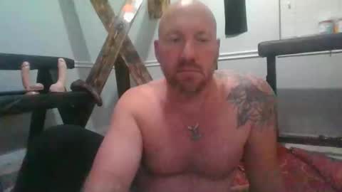 Snapshot of themohawkguy chatting on 12-17-25, 01:44 Subbie boy Drew online show from 12-17-25, 01:44