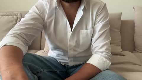 Snapshot of themonarchgoat chatting on 10-23-25, 09:41 TheMonarchGoat online show from 10-23-25, 09:41