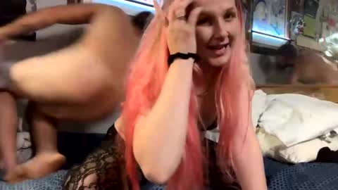 themoreulickthemoreidrip online show from 12-09-24, 06:34