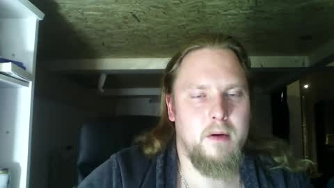 thenewdude1992 online show from 12-04-24, 10:51