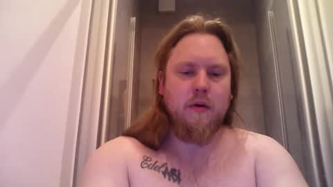 thenewdude1992 online show from 04-10-26, 06:01
