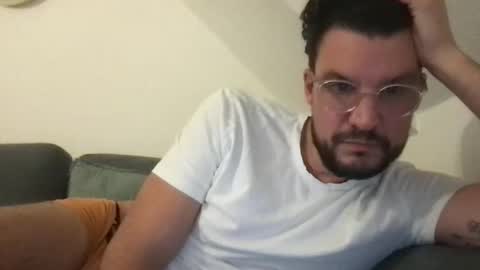 Snapshot of thenudeworldrover chatting on 02-22-25, 08:42 thenudeworldrover online show from 02-22-25, 08:42