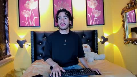 theo_riviera online show from 05-22-26, 02:01