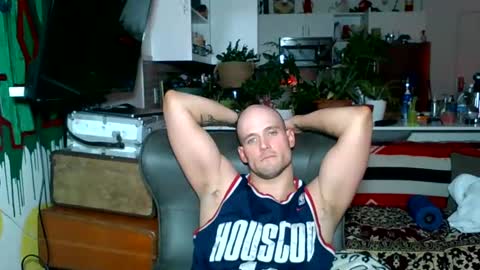 Snapshot of theoutfitter chatting on 02-12-25, 02:21 MISTERPOWERS online show from 02-12-25, 02:21