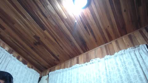 Snapshot of therazhanen chatting on 12-22-25, 05:37 Santiago Enrique online show from 12-22-25, 05:37