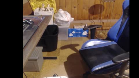 Snapshot of therealbigcheese0695 chatting on 11-10-25, 04:28 therealbigcheese0695 online show from 11-10-25, 04:28