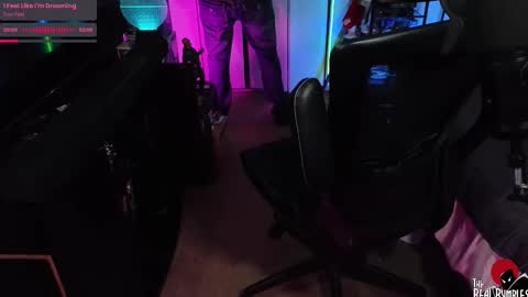 Bumbles or B online show from 11-26-25, 06:31