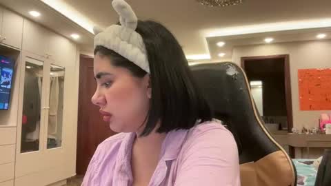 therealcamilabaddie online show from 10-17-25, 04:15