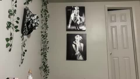 Snapshot of therealferrarii chatting on 05-06-26, 03:24 therealferrarii online show from 05-06-26, 03:24