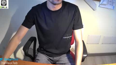 Snapshot of therealteb chatting on 09-29-25, 07:46 TheRealTeb online show from 09-29-25, 07:46