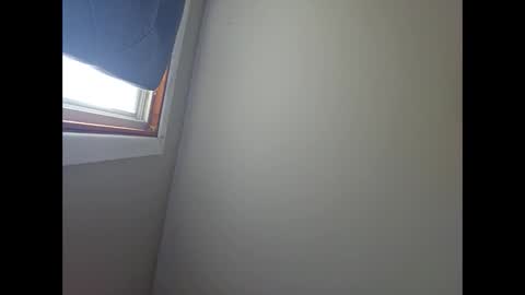 therizzler_1_of_1 online show from 11-25-25, 09:04