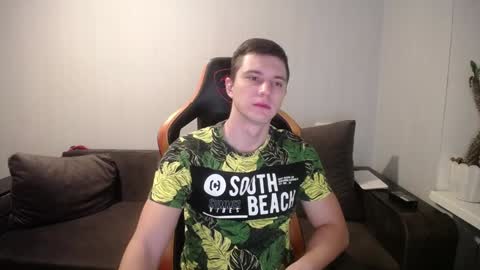 Snapshot of theroadtomars chatting on 12-15-24, 07:31 Nick online show from 12-15-24, 07:31