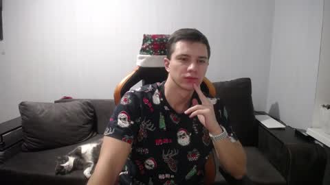 Snapshot of theroadtomars chatting on 12-24-24, 09:44 Nick online show from 12-24-24, 09:44