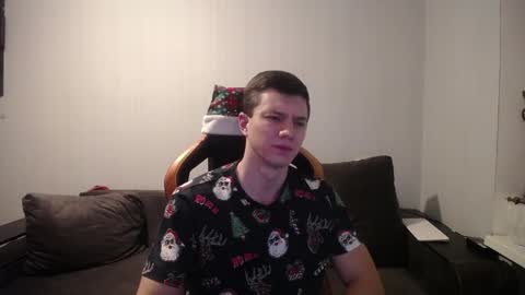 Snapshot of theroadtomars chatting on 12-26-24, 01:40 Nick online show from 12-26-24, 01:40