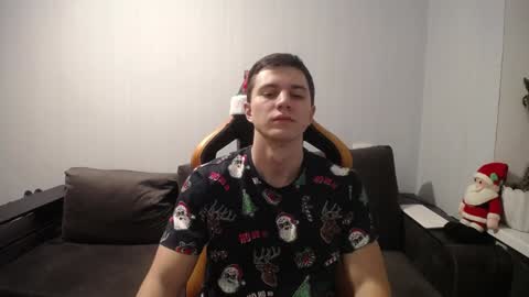 Snapshot of theroadtomars chatting on 12-31-24, 03:23 Nick online show from 12-31-24, 03:23