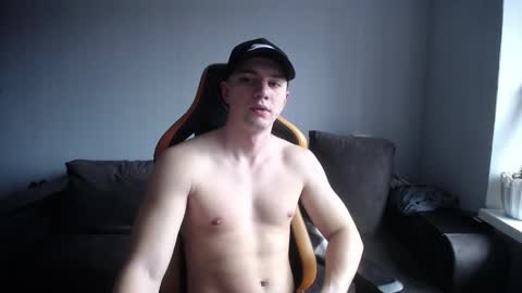 Snapshot of theroadtomars chatting on 01-21-25, 10:41 Nick online show from 01-21-25, 10:41