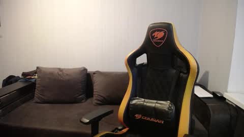 Snapshot of theroadtomars chatting on 03-03-25, 06:12 Nick online show from 03-03-25, 06:12