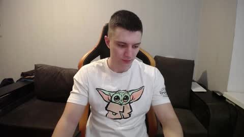 Snapshot of theroadtomars chatting on 03-06-25, 05:33 Nick online show from 03-06-25, 05:33