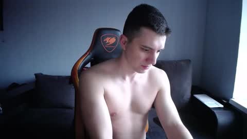 Snapshot of theroadtomars chatting on 03-11-25, 03:12 Nick online show from 03-11-25, 03:12