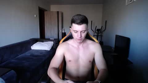 Snapshot of theroadtomars chatting on 09-12-25, 02:06 Nick online show from 09-12-25, 02:06