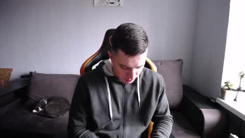 Snapshot of theroadtomars chatting on 11-08-25, 10:15 Nick online show from 11-08-25, 10:15