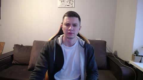 Snapshot of theroadtomars chatting on 12-02-25, 01:17 Nick online show from 12-02-25, 01:17