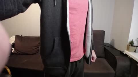 Snapshot of theroadtomars chatting on 12-03-25, 09:35 Nick online show from 12-03-25, 09:35