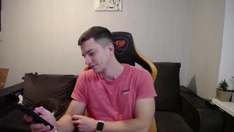 Snapshot of theroadtomars chatting on 12-04-25, 02:15 Nick online show from 12-04-25, 02:15