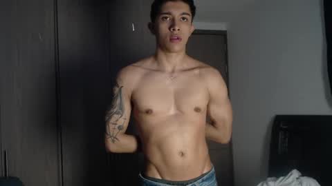 thesaint_xxx online show from 10-18-25, 03:09