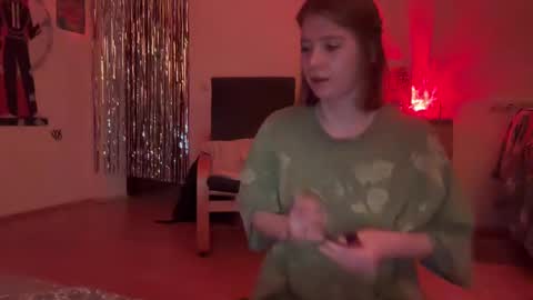 LISA                                            online show from 12-31-24, 09:06