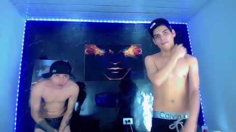 David y Daniel online show from 06-11-26, 12:32