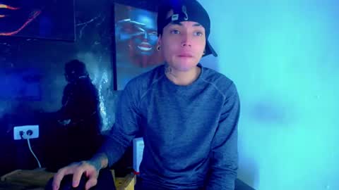 David y Daniel online show from 07-08-26, 05:23