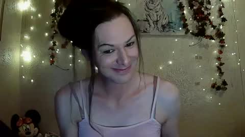 Snapshot of thesillymillie chatting on 01-03-25, 08:32 sillymillie0 online show from 01-03-25, 08:32