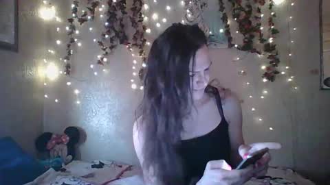 Snapshot of thesillymillie chatting on 03-09-25, 09:46 sillymillie0 online show from 03-09-25, 09:46