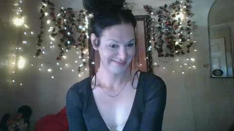 Snapshot of thesillymillie chatting on 09-18-25, 08:22 sillymillie0 online show from 09-18-25, 08:22