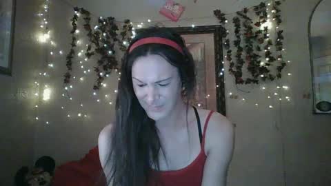 Snapshot of thesillymillie chatting on 09-22-25, 06:54 sillymillie0 online show from 09-22-25, 06:54