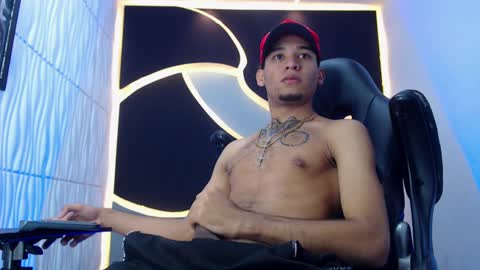 theskinny8inch_ online show from 01-14-25, 06:24