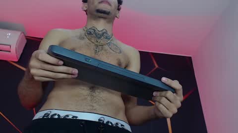 theskinny8inch_ online show from 01-28-25, 05:22