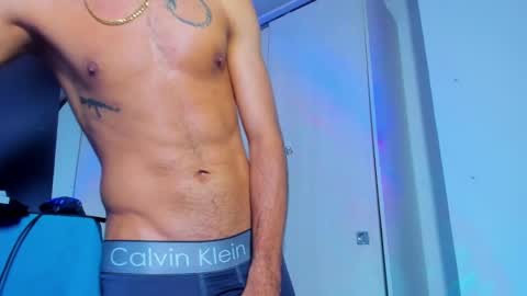 theskinny8inch_ online show from 03-09-25, 11:47