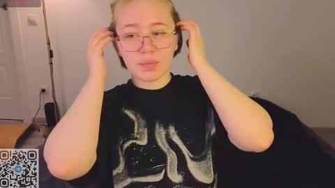 Lucia online show from 01-16-26, 05:44