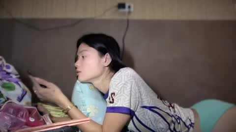 thesweetgirlugly_lilly online show from 07-03-26, 10:05