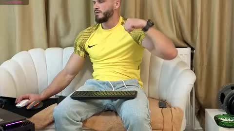 TheTop online show from 10-15-25, 06:08