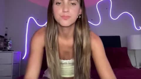 Snapshot of thetovashapiro chatting on 07-30-26, 10:42 Tova online show from 07-30-26, 10:42