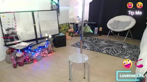 Chase online show from 09-08-25, 04:50