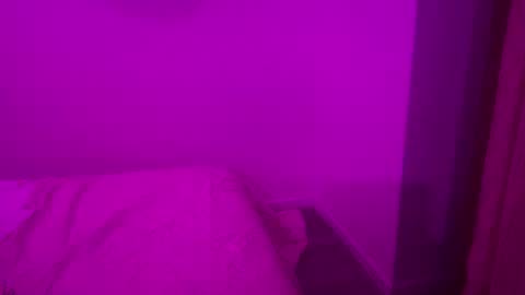 Snapshot of thewildwonderland chatting on 01-08-26, 02:14 The Wild Wonderland online show from 01-08-26, 02:14