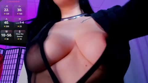 Liz online show from 03-10-25, 05:18