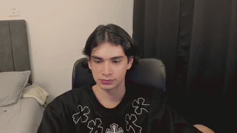 Snapshot of thiaan__ chatting on 12-26-24, 02:12 thiaan__ online show from 12-26-24, 02:12