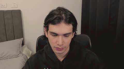 Snapshot of thiaan__ chatting on 01-07-25, 02:53 thiaan__ online show from 01-07-25, 02:53