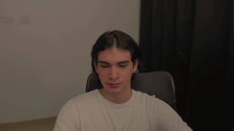 Snapshot of thiaan__ chatting on 01-22-25, 01:42 thiaan__ online show from 01-22-25, 01:42